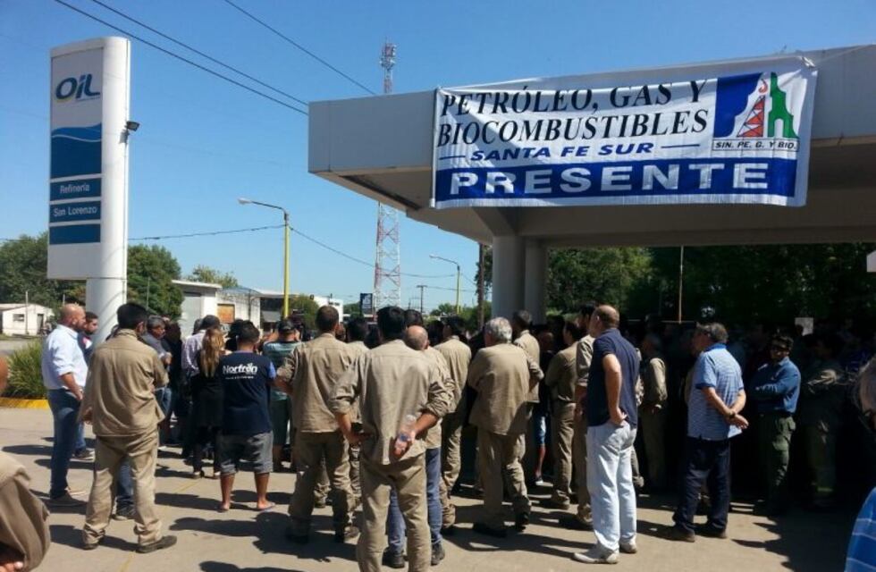 Empleados de la Refinería San Lorenzo marcharán por la conservación de los puestos de trabajo