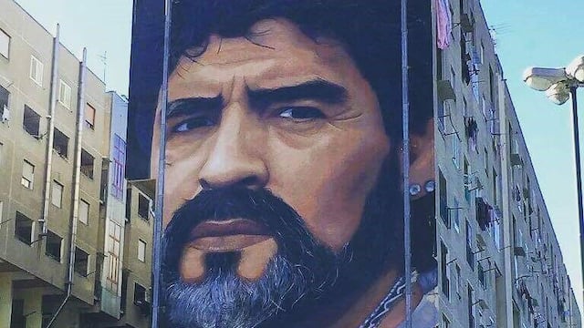 Maradona mural Nu00e1poles