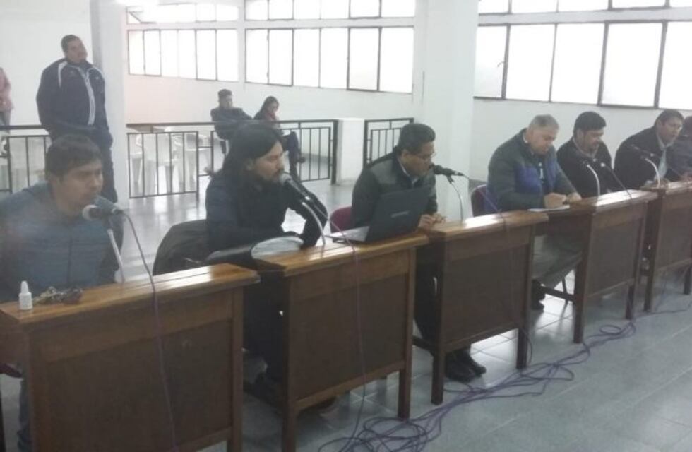 Concejales de Libertador presentarán proyecto para que los funcionarios cobren igual que una maestra