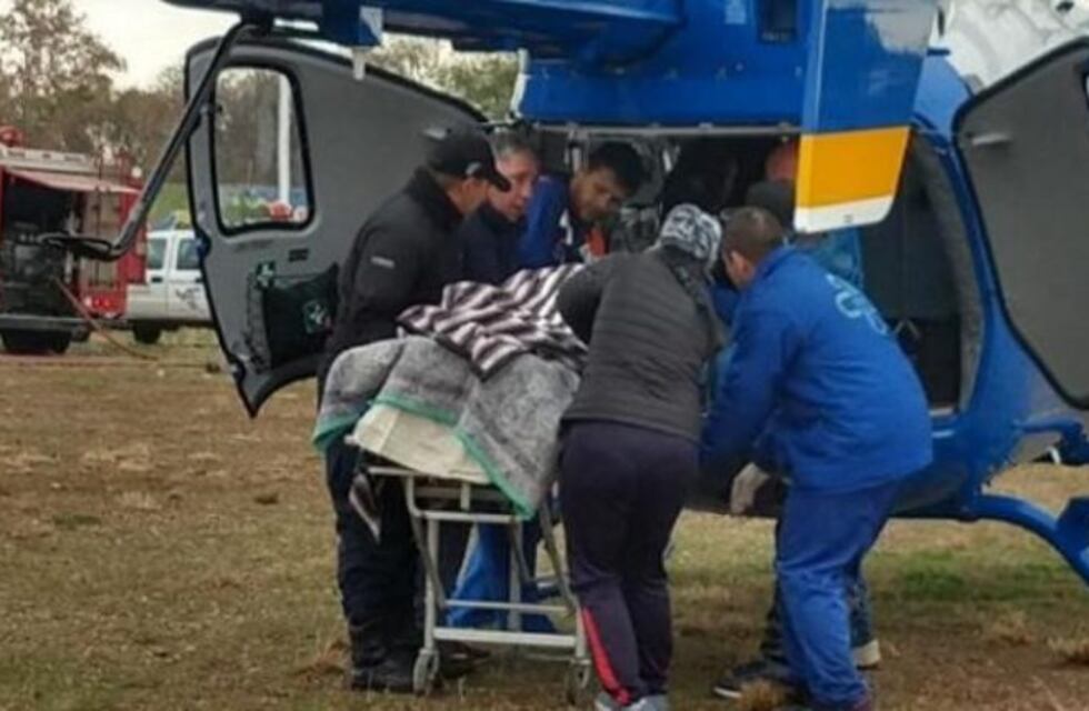 Siguen con pronóstico reservado los hermanos heridos en el incendio en Rama Caída