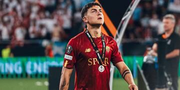 Dybala agradeció el apoyo de la hinchada de la Roma en Budapest.