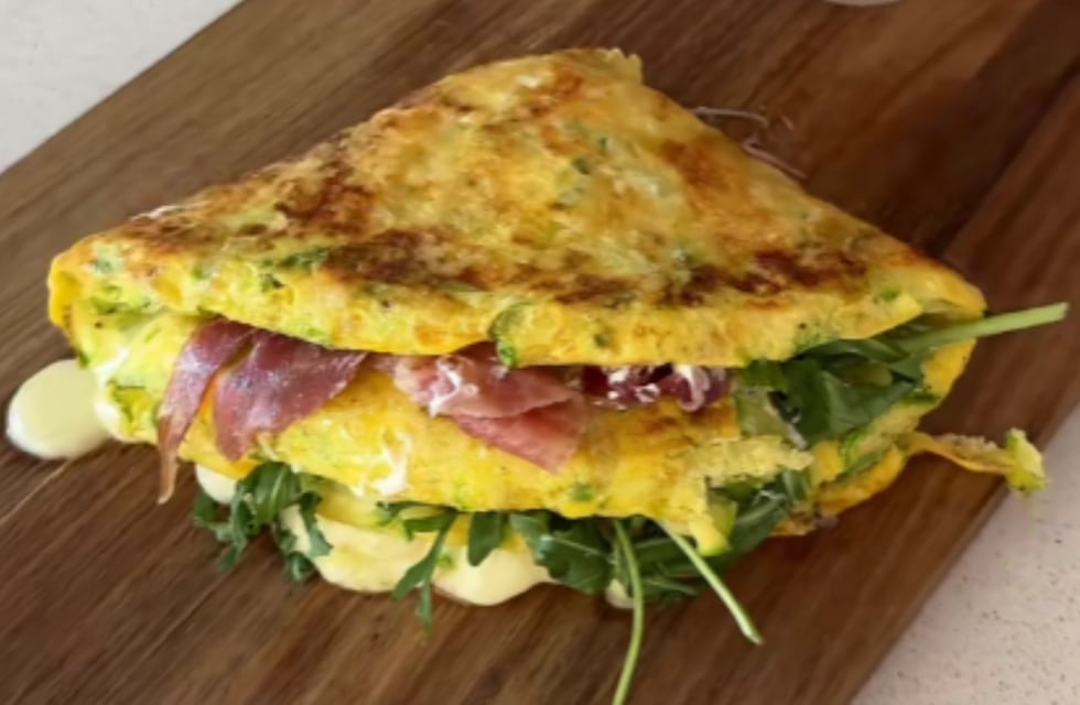 Cómo hacer crepés de zucchini fácil y sin harina: la receta ideal para resolver el almuerzo