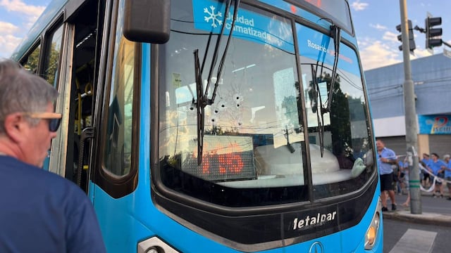 El colectivero César Roldán (40) fue asesinado a balazos en la esquina de Eva Perón y Cullen, en la zona oeste de Rosario.