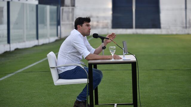 Alexander Medina, el DT de Talleres, ante la expectativa por un atrayente encuentro con Vélez (Facundo Luque).