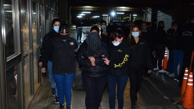 La enfermera Brenda Agüera fue detenida el pasado viernes, acusada por la muerte de los bebés en el Neonatal (Nicolás Bravo /La Voz).