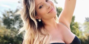 Noelia Marzol y su look nocturno de minifalda que marca tendencia.