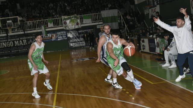 Altense se quedó con la primera semifinal.