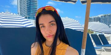 María Becerra mostró lo que lleva en su bolso para ir a la playa y causó furor: “La amiga que te salva de todas”