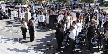Con emoción y orgullo, médicos y profesionales culminaron su residencia y comienzan a ejercer en hospitales y centros de la provincia.