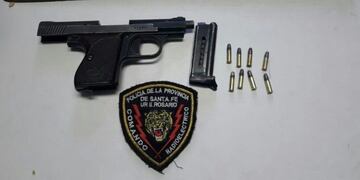 Los uniformados secuestraron una pistola calibre 22 cuando arrestó al sospechoso\u002E (@Joseljuarezjose)