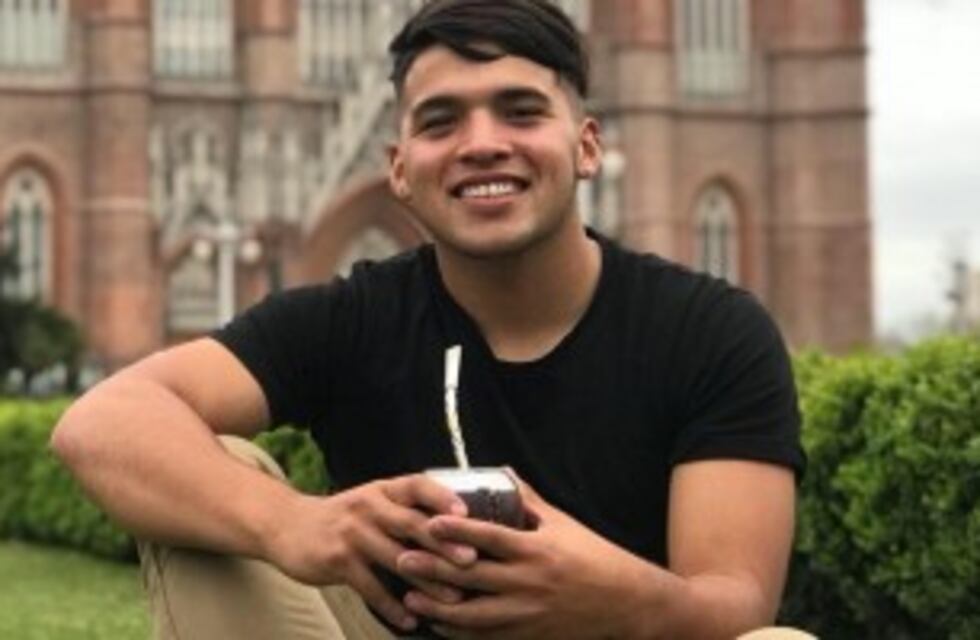 Un jugador de Caleta crece en Estudiantes de La Plata