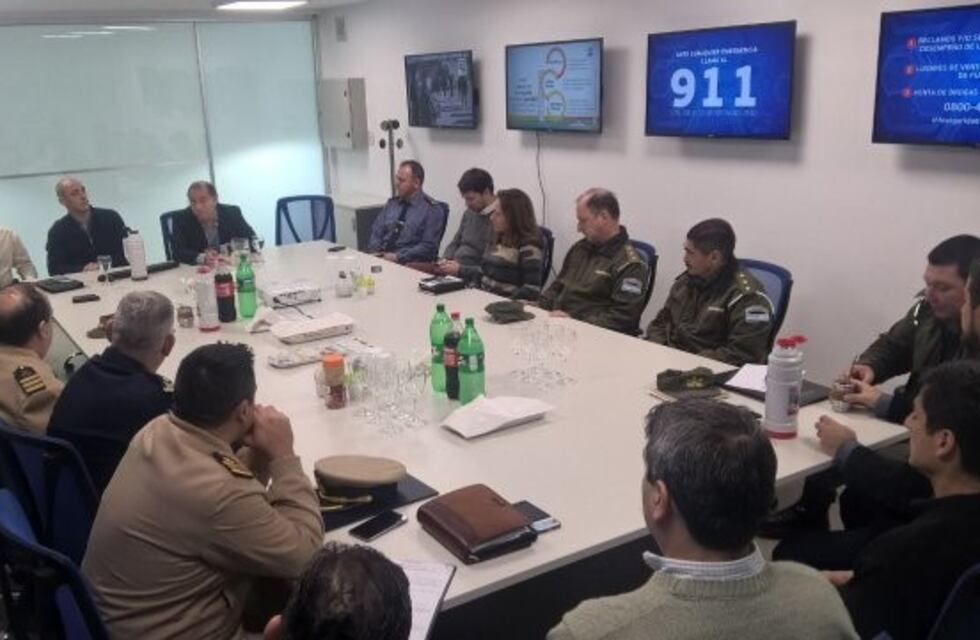 Primera reunión del Comando Unificado Operativo en el Ojo