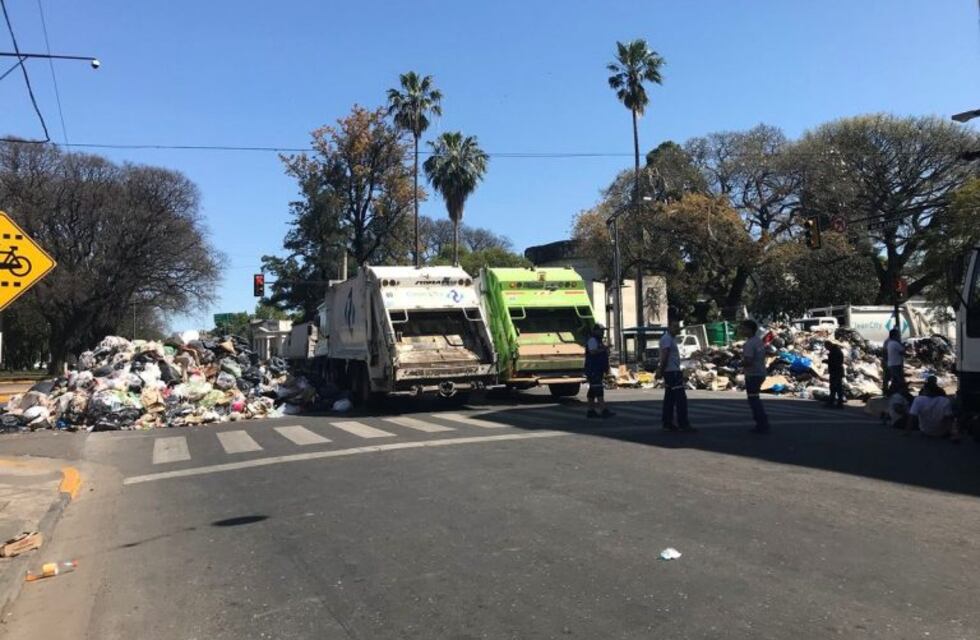 Las recolectoras podrían pagar hasta 5 millones de pesos por la protesta en Lagos y Pellegrini