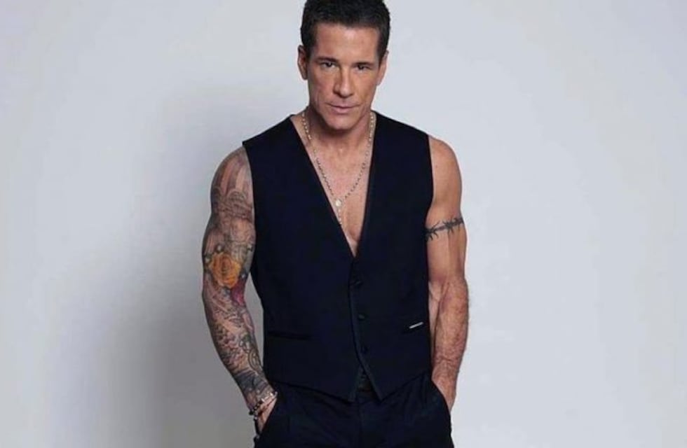 Fernando Carrillo tuvo que eliminar una foto hot porque se veía demasiado "despierto"