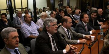 Tragedia de Once: se entregaron Juan Pablo Schiavi, Claudio Cirigliano y el maquinista\u002E Foto: AP\u002E