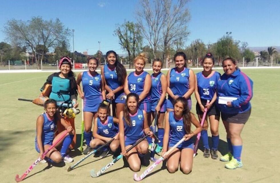 Comienzan las actividades de la escuela de hockey en Brochero
