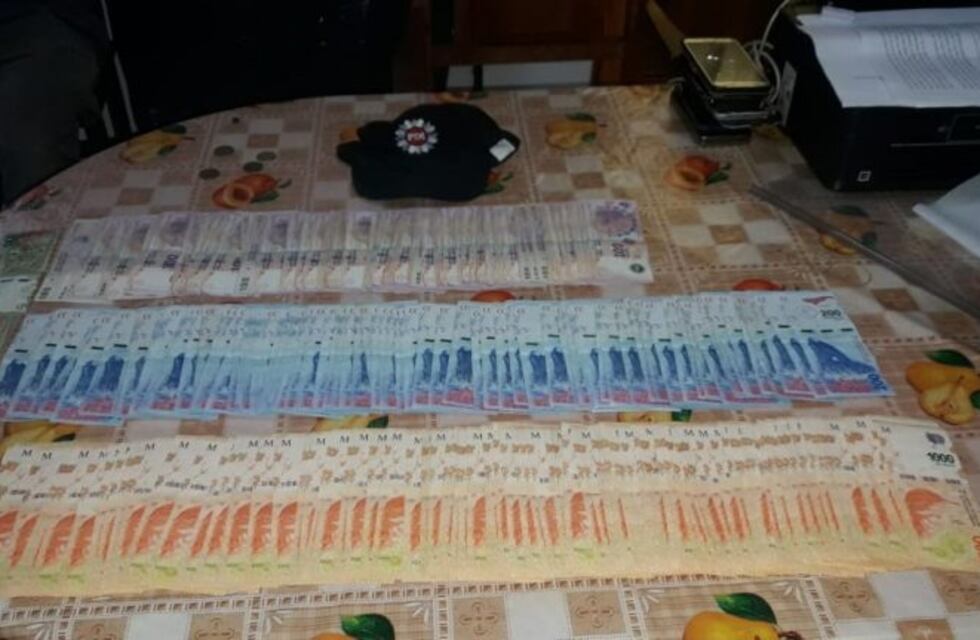 Cinco detenidos en allanamientos por un golpe a una financiera céntrica