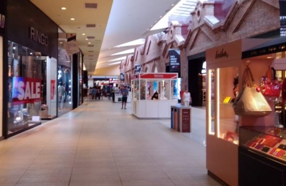 Reabren los shoppings en Rosario y Santa Fe pero con controles estrictos