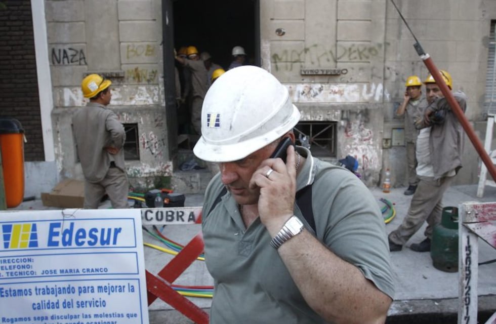 Multan a Edesur por querer cobrarle a una vecina sin suministro eléctrico