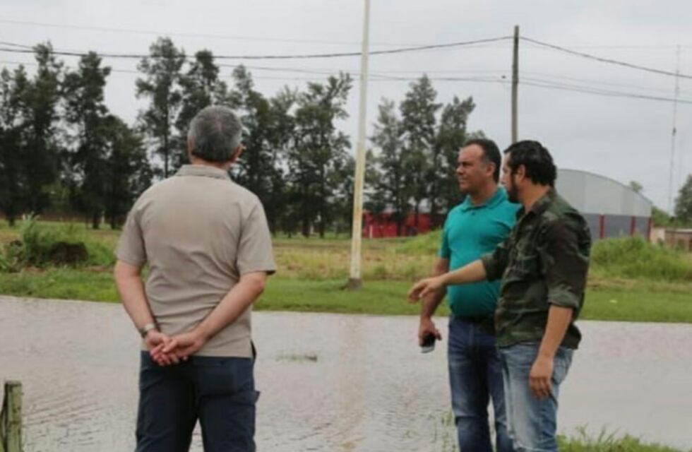 Daniel Capitanich recorrió las localidades chaqueñas más afectadas por la lluvia