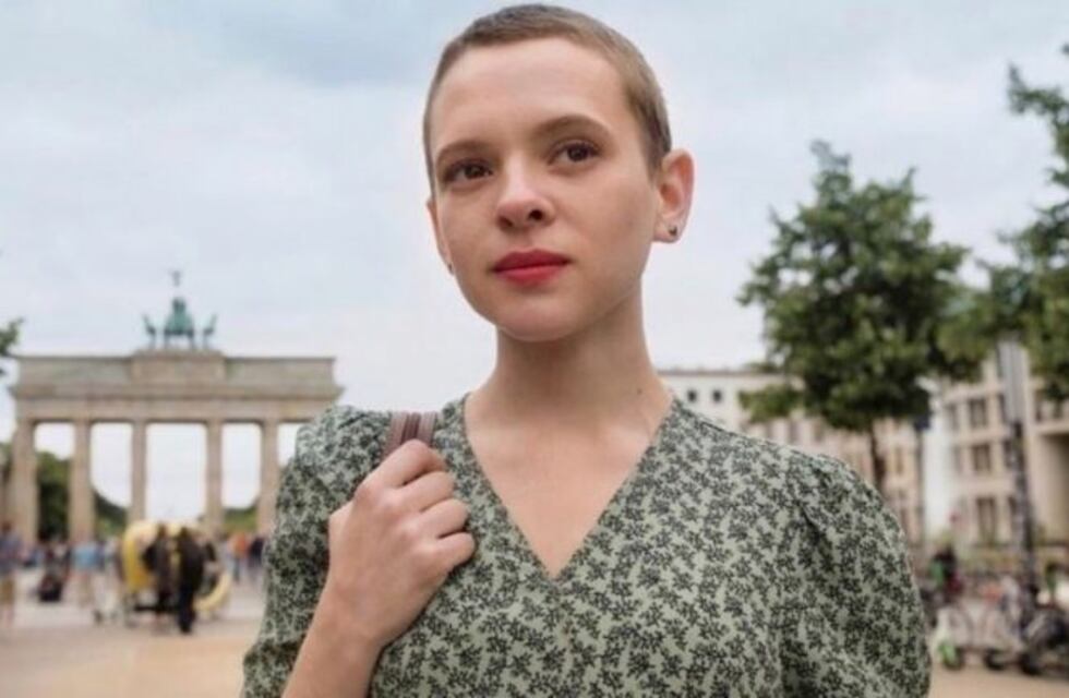 ¿La imaginabas así? Los looks más osados de Shira Haas, la protagonista de "Poco Ortodoxa"