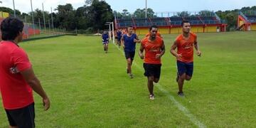 Centurión ya dirigió su primera práctica al frente del plantel\u002E