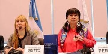 Cecilia Britto y Julia Perié\u002E (WEB)