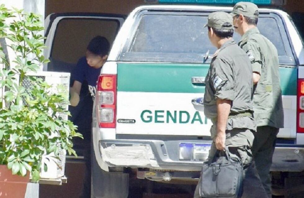 Pidieron sanciones económicas y trabajos comunitarios para los padres del joven de las amenazas