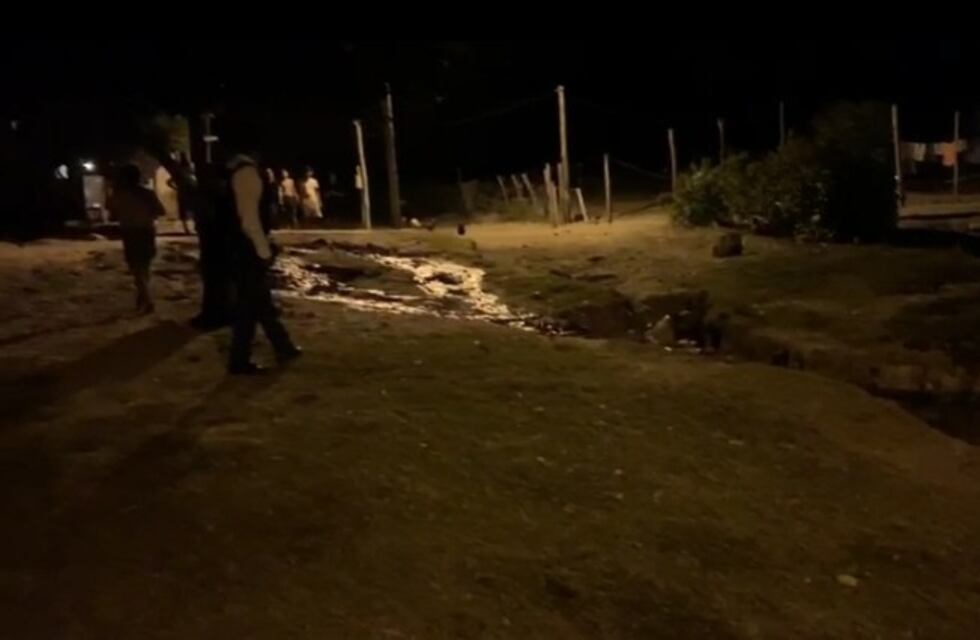 Salió petróleo del suelo y evacuaron a 30 vecinos en el norte de Salta