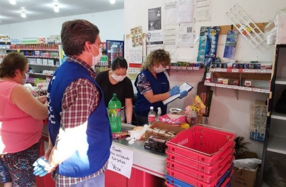 Realizan operativos para controlar los "Precios Máximos"