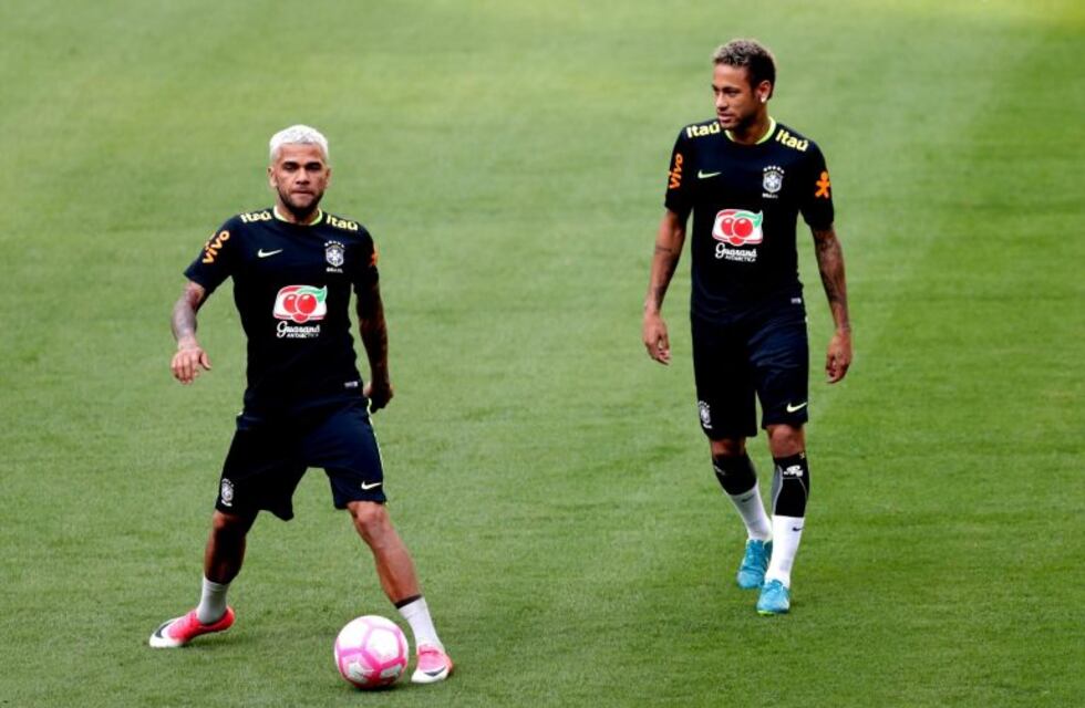 Dani Alves se perderá el Mundial de Rusia