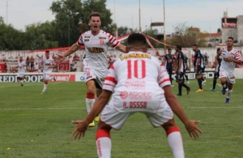 Barracas Central, el club de "Chiqui" Tapia, ascendió a la B Nacional