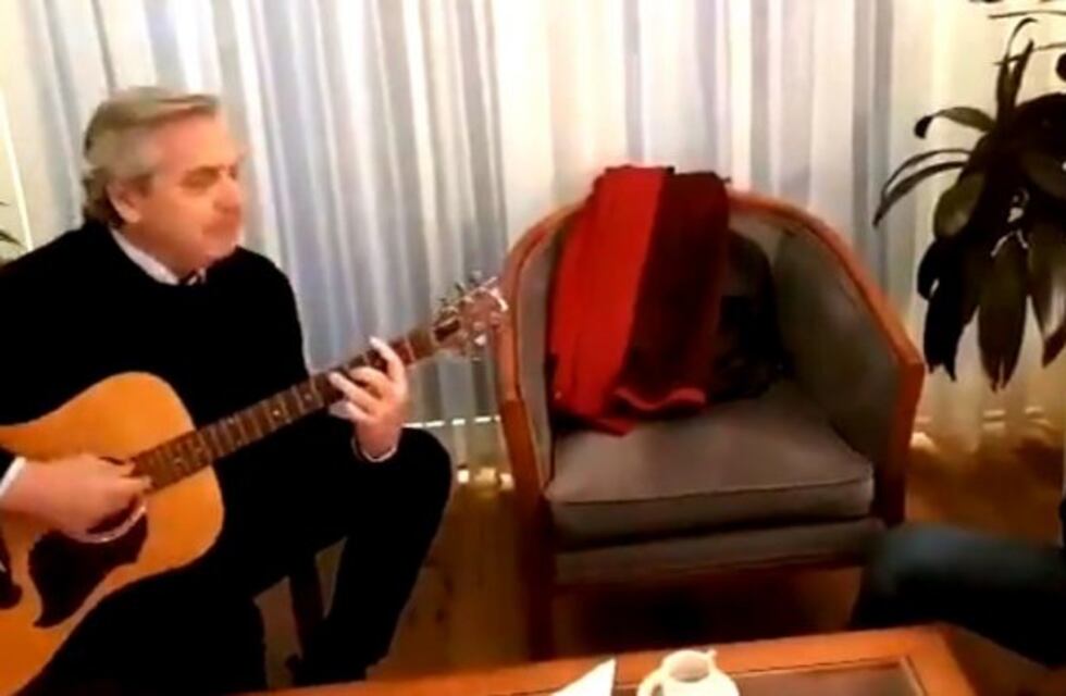 Natalia de la Sota y Alberto Fernández cantaron juntos "sólo se trata de vivir"