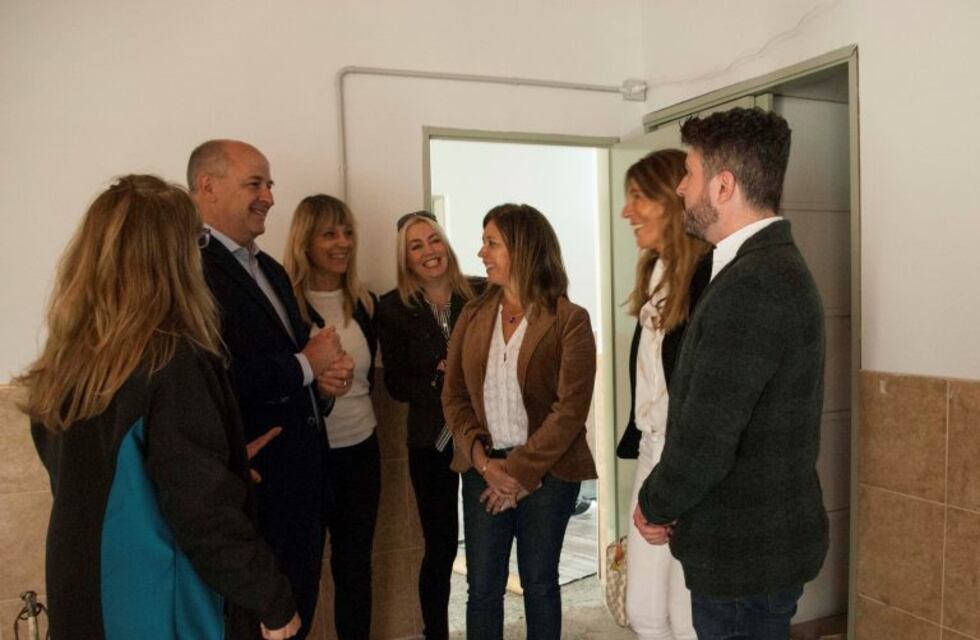 Visita al jardín 911 de Villa Arias a poco de la finalización de obra