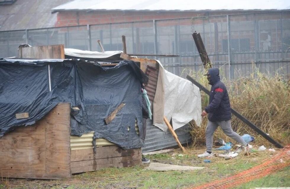 Desalojaron la toma de tierras en Victoria y se reanudó el servicio en el tren Mitre