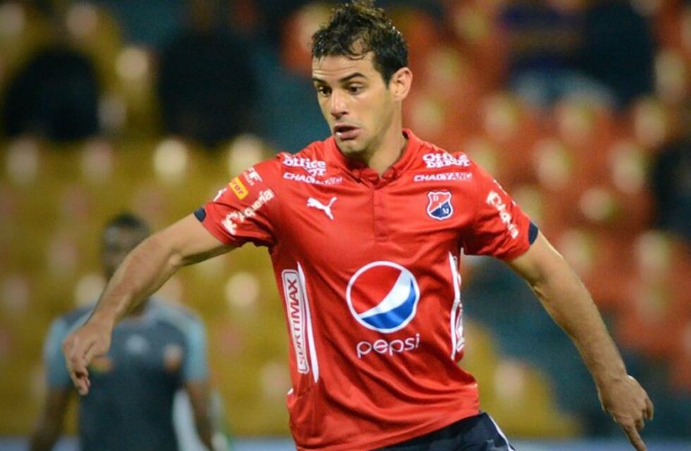 Para suplantar a Guevgeozian, Llop quiere a Valentín Viola