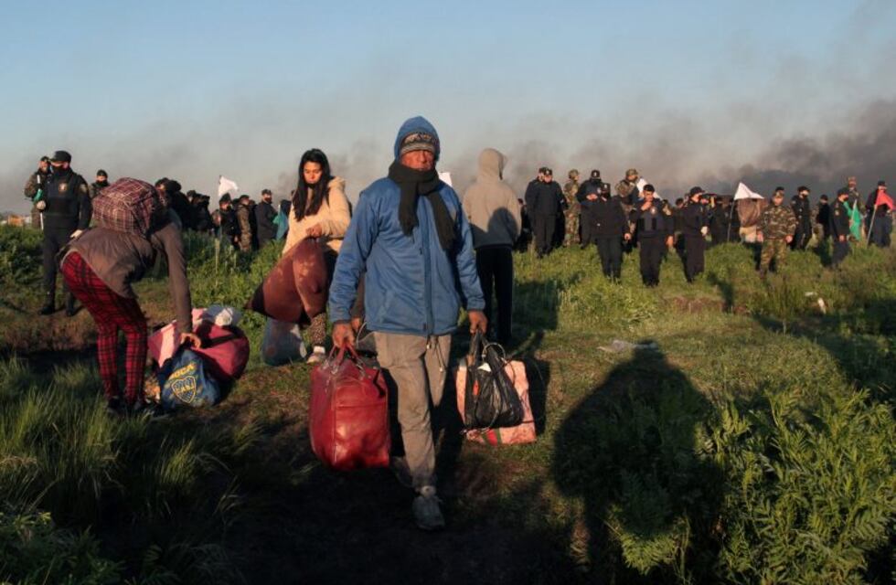 "Ahora vamos a ir a buscar otro terreno para seguir usurpando", dijo una de las ocupantes de Guernica