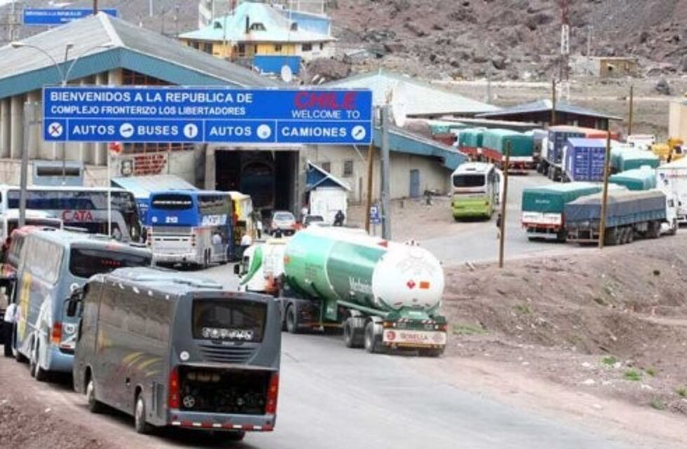 Se confirmó la tendencia: cayó un 23% la cantidad de turistas que cruzaron a Chile