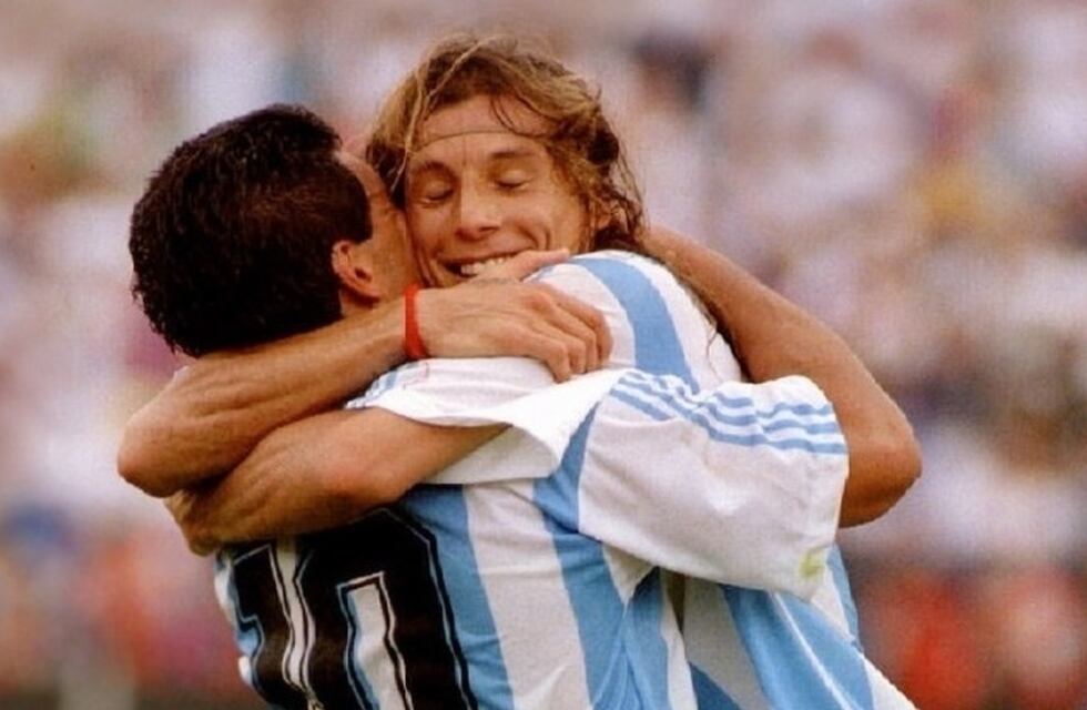 Claudio Caniggia y su emoción al recordar a Diego Maradona: “Al único que podemos poner en la categoría de Dios”