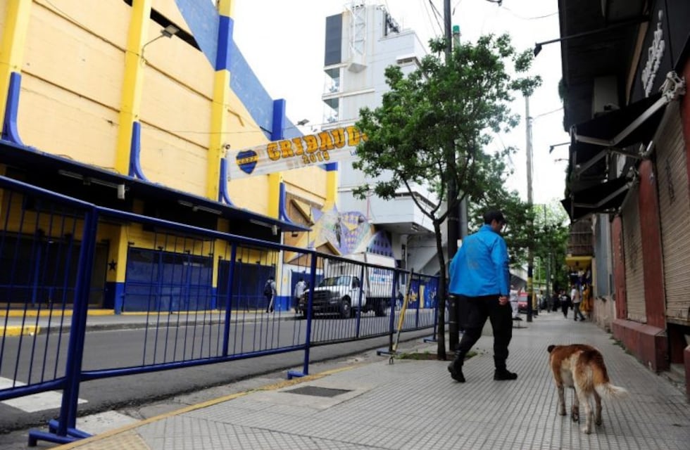 La Bombonera fue inspeccionada y la Policía revisó la utilería de River