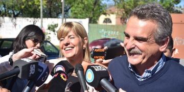 Rossi y Rodenas votaron juntos en Fisherton