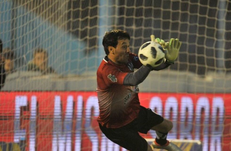 "Jugamos como una final, con dientes apretados", sostuvo Alexis Ferrero