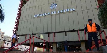 La Jefatura de Policía\u002E