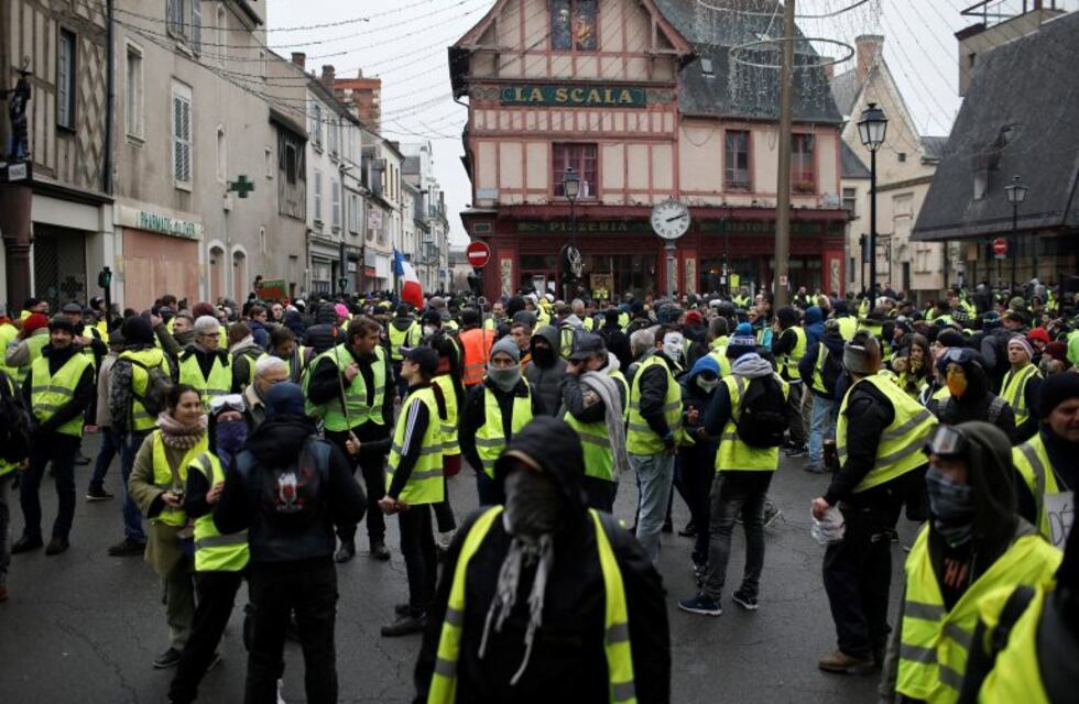 Francia: al menos 20 detenidos tras una nueva manifestación de los "chalecos amarillos"