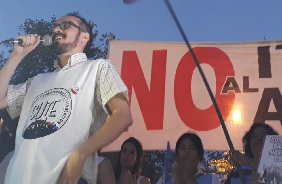 Henríquez, titular del SUTE: "No hay condiciones para volver a las escuelas"