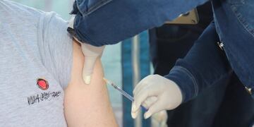 El martes 23 de febrero, Carlos Paz comenzará a vacunar a docentes, no docentes y personal de salud mayores de 60 años y en actividad. (Foto: imagen ilustrativa / archivo).