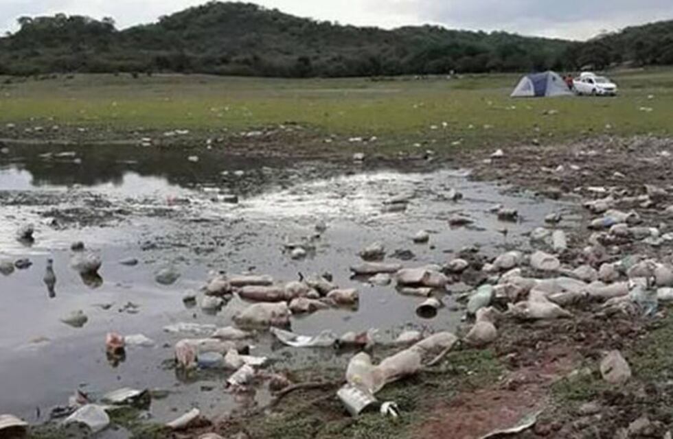 Una fundación pide ayuda para limpiar el dique Cabra Corral