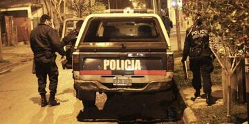 Un hombre fue hallado ahorcado y desnudo en su vivienda de Ezeiza (Foto: TN)