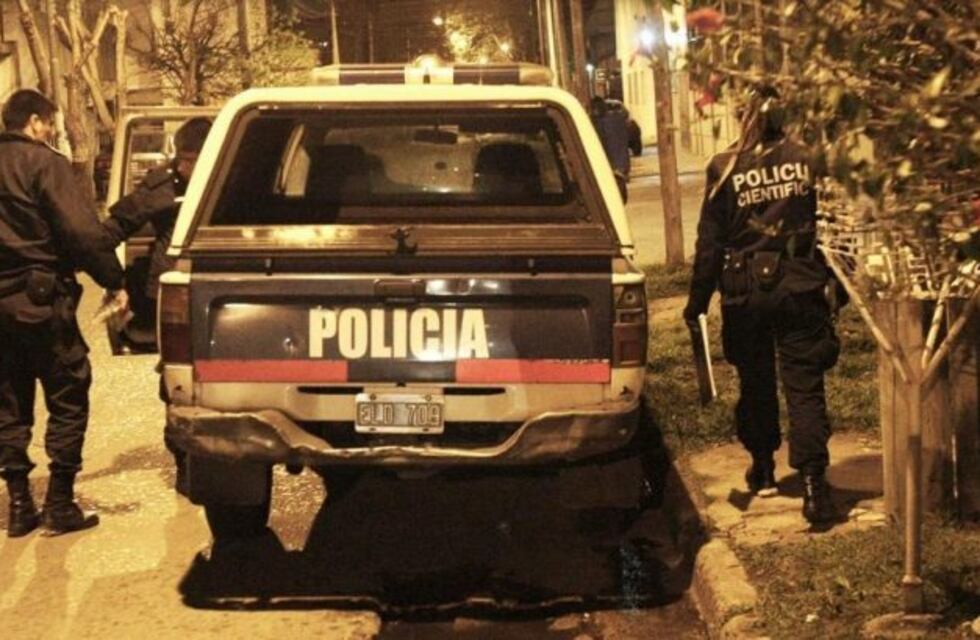 Un hombre fue hallado ahorcado y desnudo en su vivienda de Ezeiza