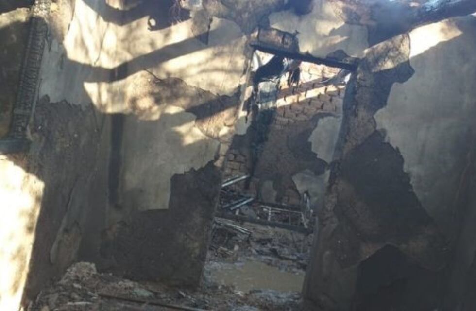 Se incendió la casa mientras dormían y salvó a sus sobrinos de una tragedia